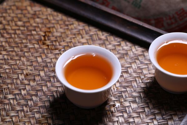 2003 Yi Wu "Chun Zheng Pin" Raw Pu-erh Tea Cake