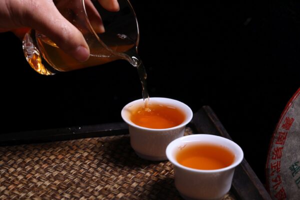 2003 Yi Wu "Chun Zheng Pin" Raw Pu-erh Tea Cake