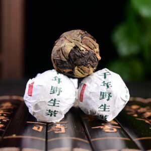 Yong De "Big Snow Mountain" Wild Purple White Tea Dragon Balls