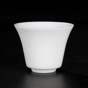 Mutton Fat Jade Porcelain "Bell-Shaped Smooth" Tea Cup