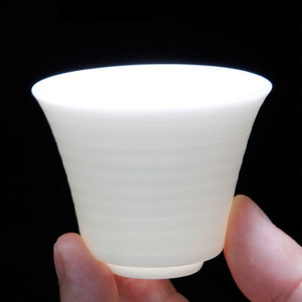 Mutton Fat Jade Porcelain "Bell-Shaped Spun" Tea Cup