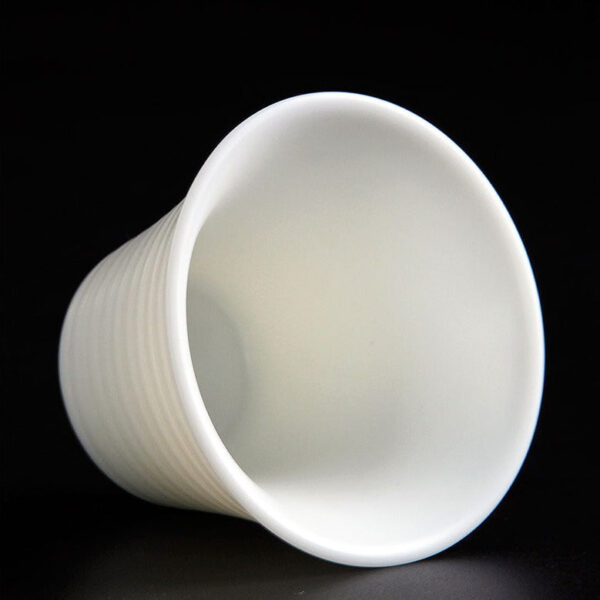 Mutton Fat Jade Porcelain "Bell-Shaped Spun" Tea Cup