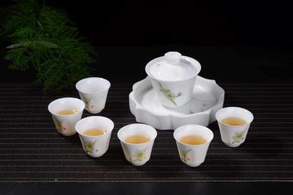 Plum Blossoms Gaiwan and Tea Boat with Optional Matching Cups