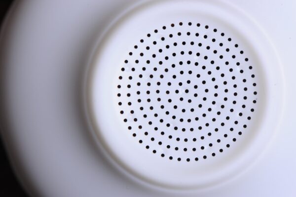 Mutton Fat Jade Porcelain "Bai Ci" Strainer