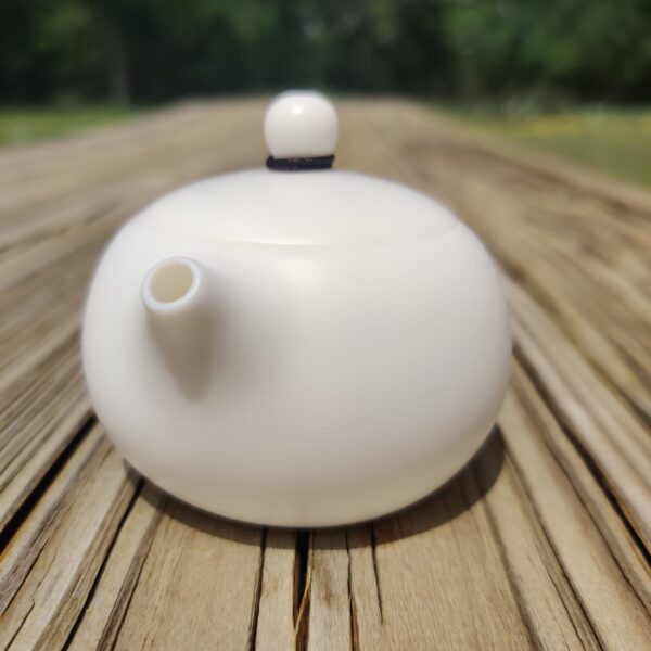 Mutton Fat Jade Porcelain "Xi Shi" Teapot