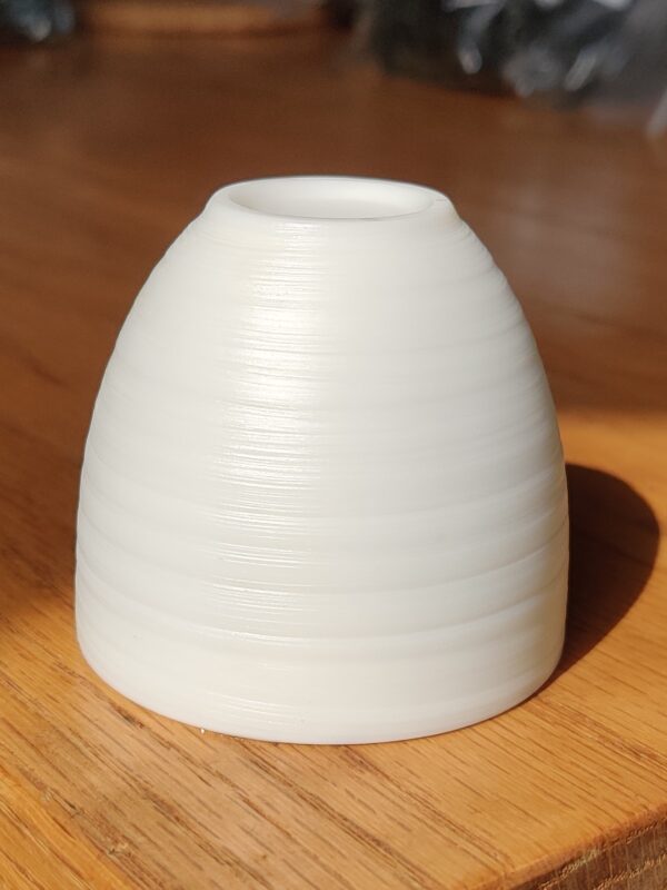 Mutton Fat Jade Porcelain "Egg-Shaped Spun" Tea Cup