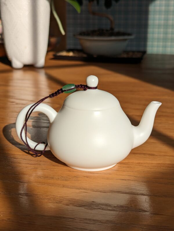 Mutton Fat Jade Porcelain "Pear Shaped" Teapot