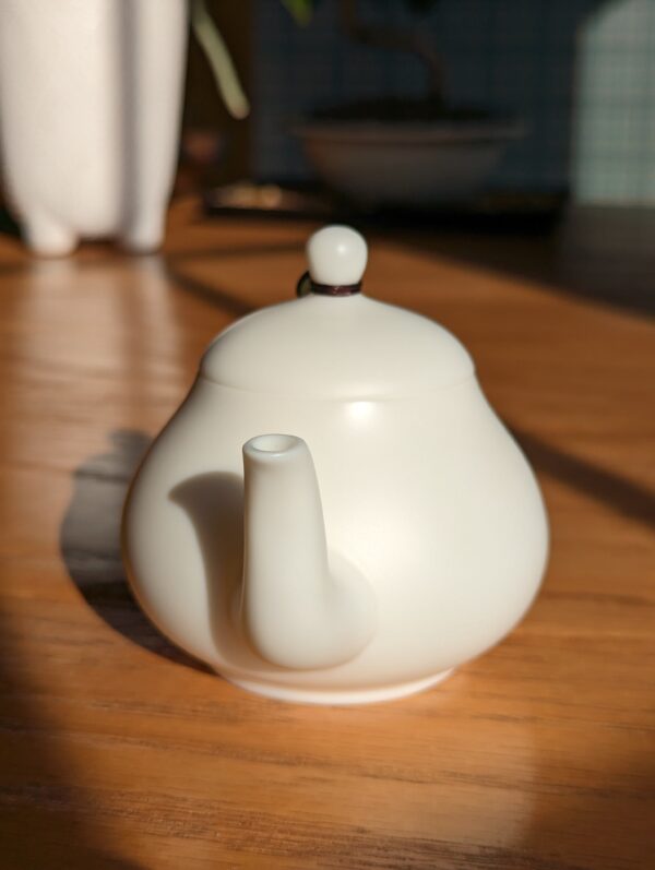 Mutton Fat Jade Porcelain "Pear Shaped" Teapot